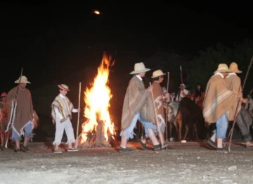 El abrazo de los pueblos El abrazo de los pueblos