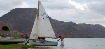 Show de velas en el dique Show de velas en el dique