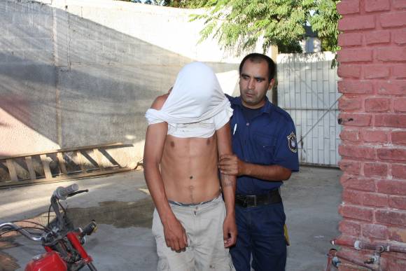 Reo con permiso cae por un asalto Reo con permiso cae por un asalto