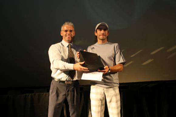 “Todos conformes” “Todos conformes”