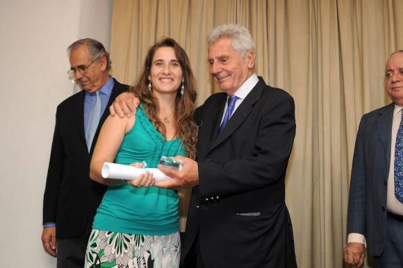 Egresada sanjuanina Egresada sanjuanina