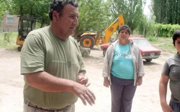 Les sustrajeron 10.000 pesos a una pareja al salir de un banco Les sustrajeron 10.000 pesos a una pareja al salir de un banco