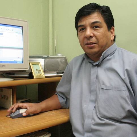 Dios atiende en la web Dios atiende en la web