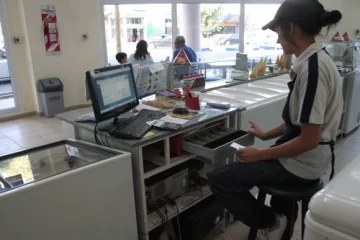 Asaltó un “Grido” y robó unos 800 pesos Asaltó un “Grido” y robó unos 800 pesos