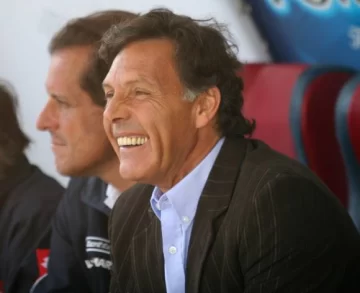 Russo se quedó con el puesto Russo se quedó con el puesto