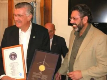 San Juan recibió una medalla por el Guinness San Juan recibió una medalla por el Guinness