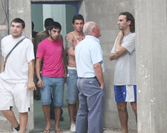 El plantel entrenó porque confía en un colaborador El plantel entrenó porque confía en un colaborador