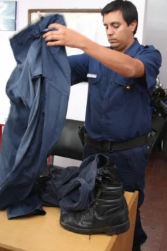 Cae por hacerse pasar por policía Cae por hacerse pasar por policía