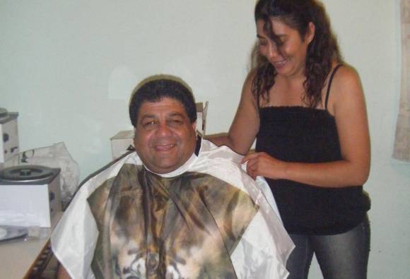 Peluquería gratis para el pueblo Peluquería gratis para el pueblo