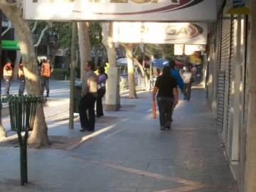 Tensa calma en la disputa entre ambulantes y la Capital Tensa calma en la disputa entre ambulantes y la Capital