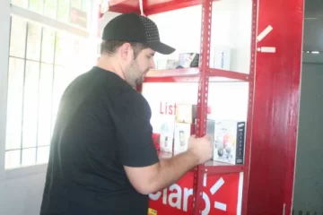 Roban $7.000 en celulares a un comerciante Roban $7.000 en celulares a un comerciante