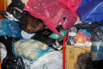 Decomisan mercadería a cuatro vendedores Decomisan mercadería a cuatro vendedores