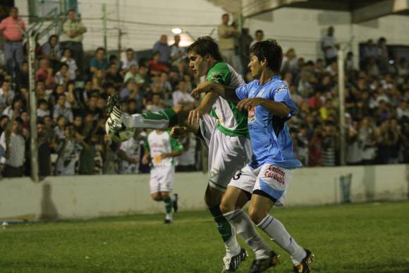 Sportivo con dos jugadores más, perdió con Estudiantes Sportivo con dos jugadores más, perdió con Estudiantes