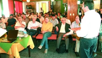 Presentan una ayuda para los productores de Jáchal e Iglesia Presentan una ayuda para los productores de Jáchal e Iglesia