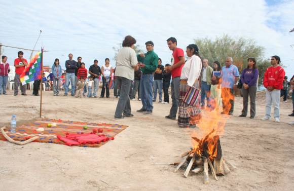 Un ritual huarpe para 600 aborígenes de todo el país Un ritual huarpe para 600 aborígenes de todo el país