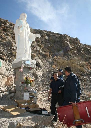 Apareció en un cerro el costoso ecógrafo robado Apareció en un cerro el costoso ecógrafo robado
