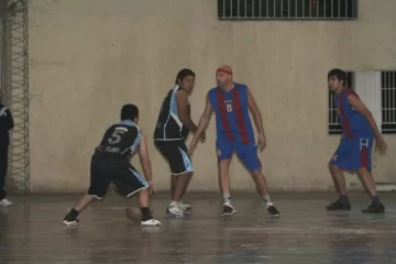 Del Bono estrenó el título con una victoria Del Bono estrenó el título con una victoria