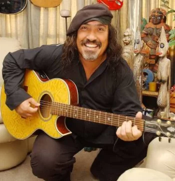 “Le prometí a mi hermano portarme bien” “Le prometí a mi hermano portarme bien”