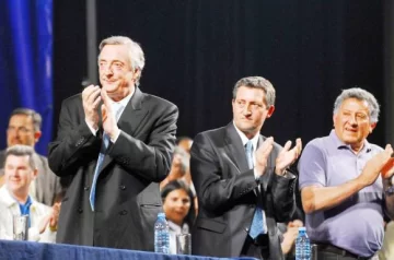 Unasur debate si elige a Kirchner para conducirla