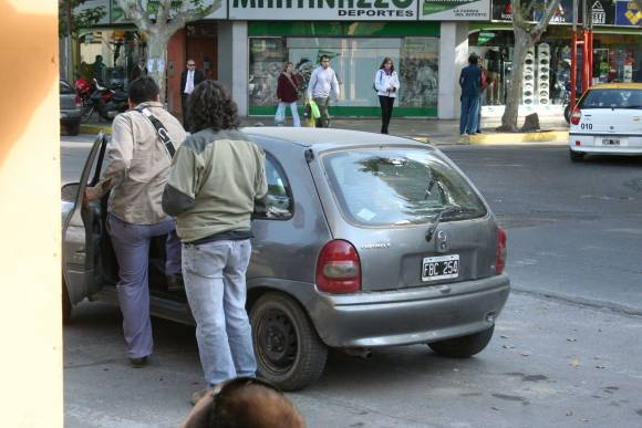 ¿Arrebató 11.000 pesos? ¿Arrebató 11.000 pesos?