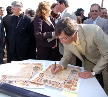 Gioja y monseñor Delgado reivindicaron obra pública Gioja y monseñor Delgado reivindicaron obra pública