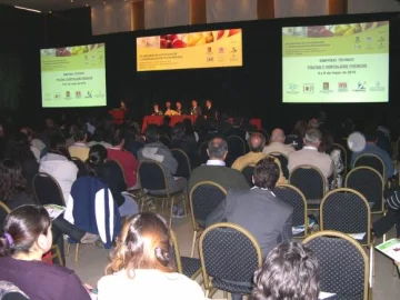 Una campaña antigranizo en Mendoza Una campaña antigranizo en Mendoza