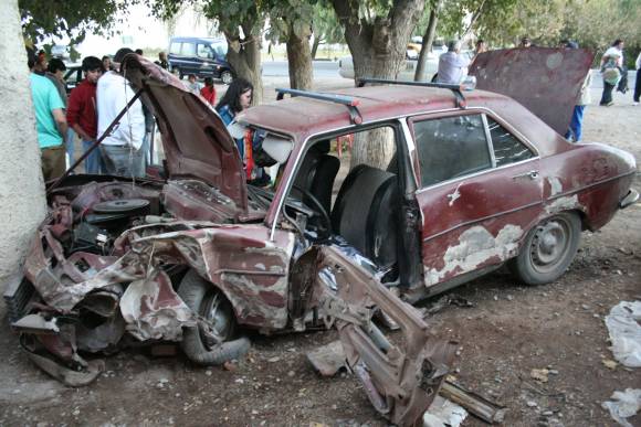 Intentó un sobrepaso y casi causó una tragedia múltiple Intentó un sobrepaso y casi causó una tragedia múltiple