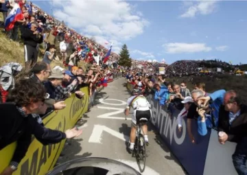 Basso ganó la etapa reina en el Zocolan Basso ganó la etapa reina en el Zocolan