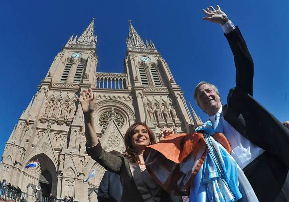 Reclamos en el Tedeum encabezado por Cristina Reclamos en el Tedeum encabezado por Cristina