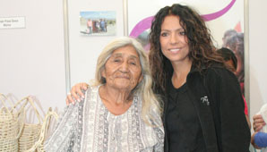 Patricia Sosa estuvo en la Feria de Artesanías Patricia Sosa estuvo en la Feria de Artesanías