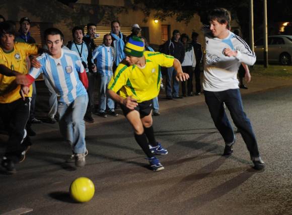 Movidos por la pasión Movidos por la pasión