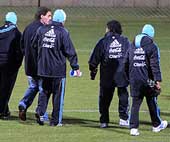 Ruggeri fue a la práctica y jugó al fútbol con Maradona Ruggeri fue a la práctica y jugó al fútbol con Maradona