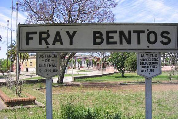 Comercios reabren “sólo a medias” en Fray Bentos Comercios reabren “sólo a medias” en Fray Bentos