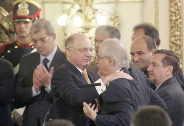 Al asumir, Timerman dio esperanzas sobre China Al asumir, Timerman dio esperanzas sobre China