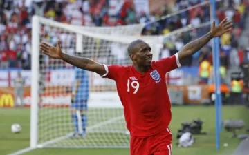 Defoe salvó el hundimiento Defoe salvó el hundimiento