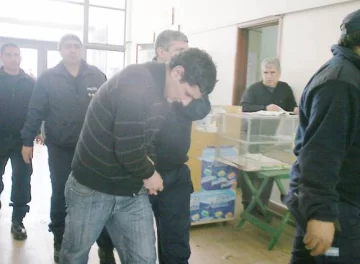 Perpetua al joven que mató a su amigo para vengarse Perpetua al joven que mató a su amigo para vengarse