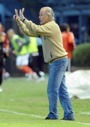 Sabella mete presión Sabella mete presión