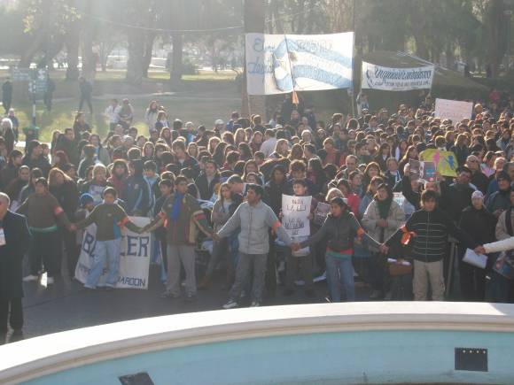 No al matrimonio gay: hablan de 40 mil personas y 150 mil firmas No al matrimonio gay: hablan de 40 mil personas y 150 mil firmas