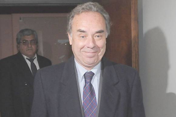 CFK pidió terminar con el escándalo de Sadous CFK pidió terminar con el escándalo de Sadous