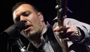 Comparó a su hermano con Cerati Comparó a su hermano con Cerati