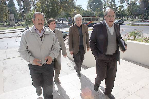 La ley de internas para cargos locales viene con demora La ley de internas para cargos locales viene con demora