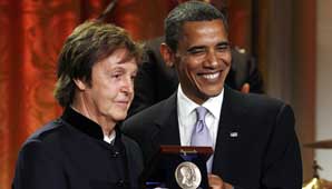 Obama le entregó el premio Gershwin a Paul McCartney Obama le entregó el premio Gershwin a Paul McCartney
