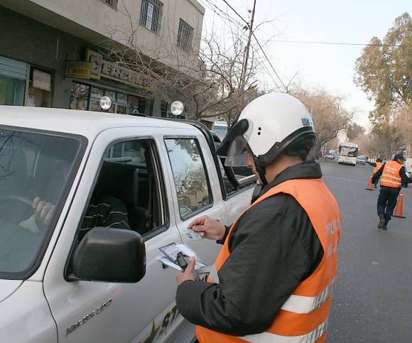 No quitarán carnets hasta que aprendan cómo aplicar la ley No quitarán carnets hasta que aprendan cómo aplicar la ley