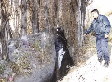 Muerto en el canal: no sería un crimen Muerto en el canal: no sería un crimen