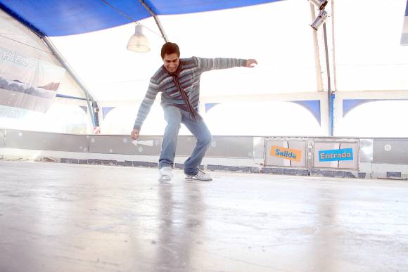 Cómo deslizarse en el hielo (casi) sin caer en el intento Cómo deslizarse en el hielo (casi) sin caer en el intento