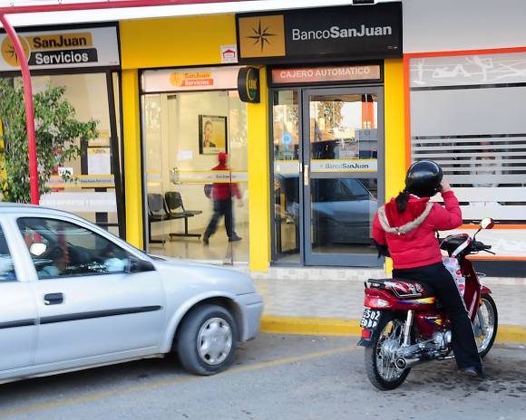 Apresan a la empleada que denunció un robo de $35.000 Apresan a la empleada que denunció un robo de $35.000