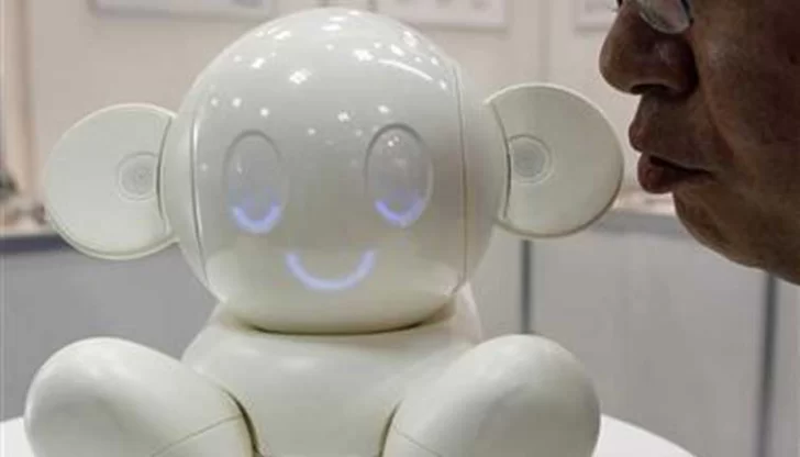 Japón presenta robots que conversan, juegan y encuentran objetos Japón presenta robots que conversan, juegan y encuentran objetos