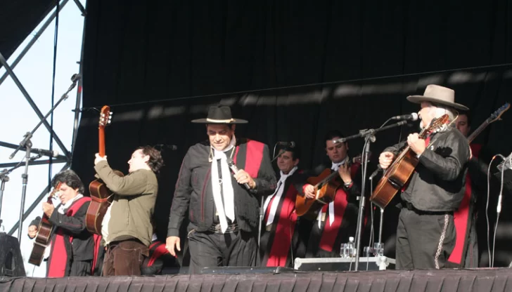 El “Chaqueño” Palavecino hizo vibrar a 9 de Julio El “Chaqueño” Palavecino hizo vibrar a 9 de Julio