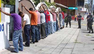 El PRI ganó tres gobernaciones pero perdió uno de sus bastiones El PRI ganó tres gobernaciones pero perdió uno de sus bastiones