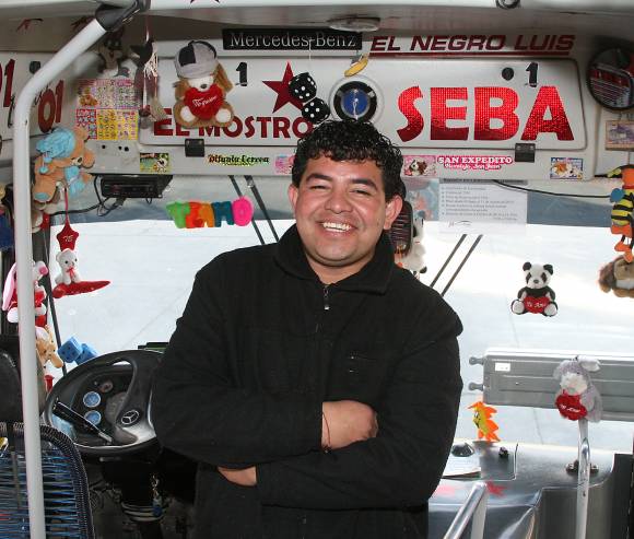 De changarín a chofer de la gente De changarín a chofer de la gente